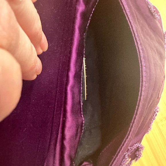 Marc by Marc Jacobs heart clutch purse purple gold metal detail - Picture 9 of 10